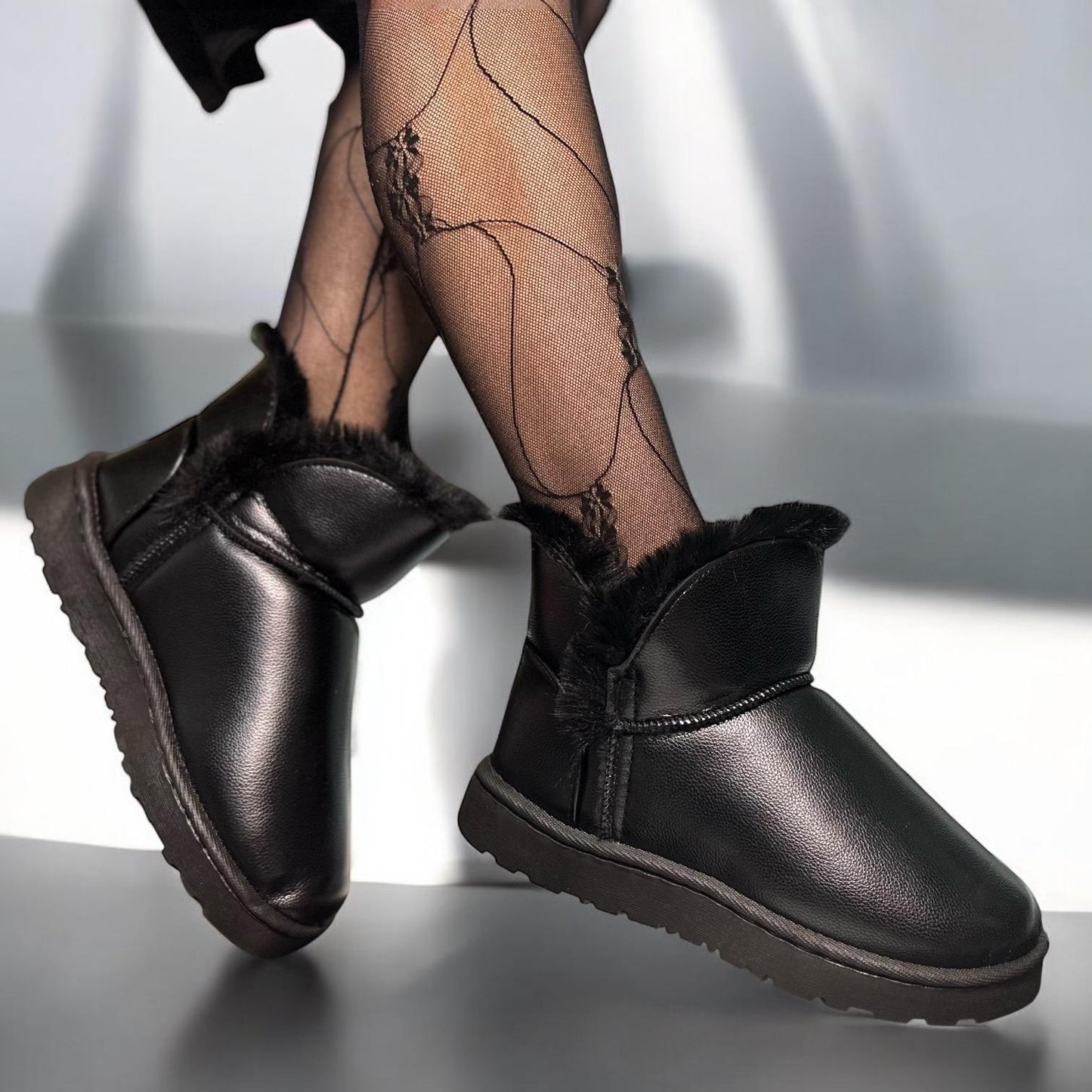 Cod Produs Cizme UU-99 Negru