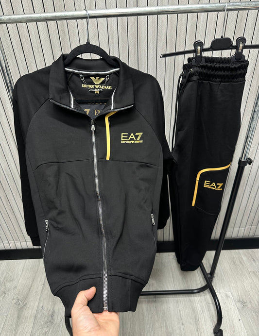 Trening Barbat E7 Black Gold