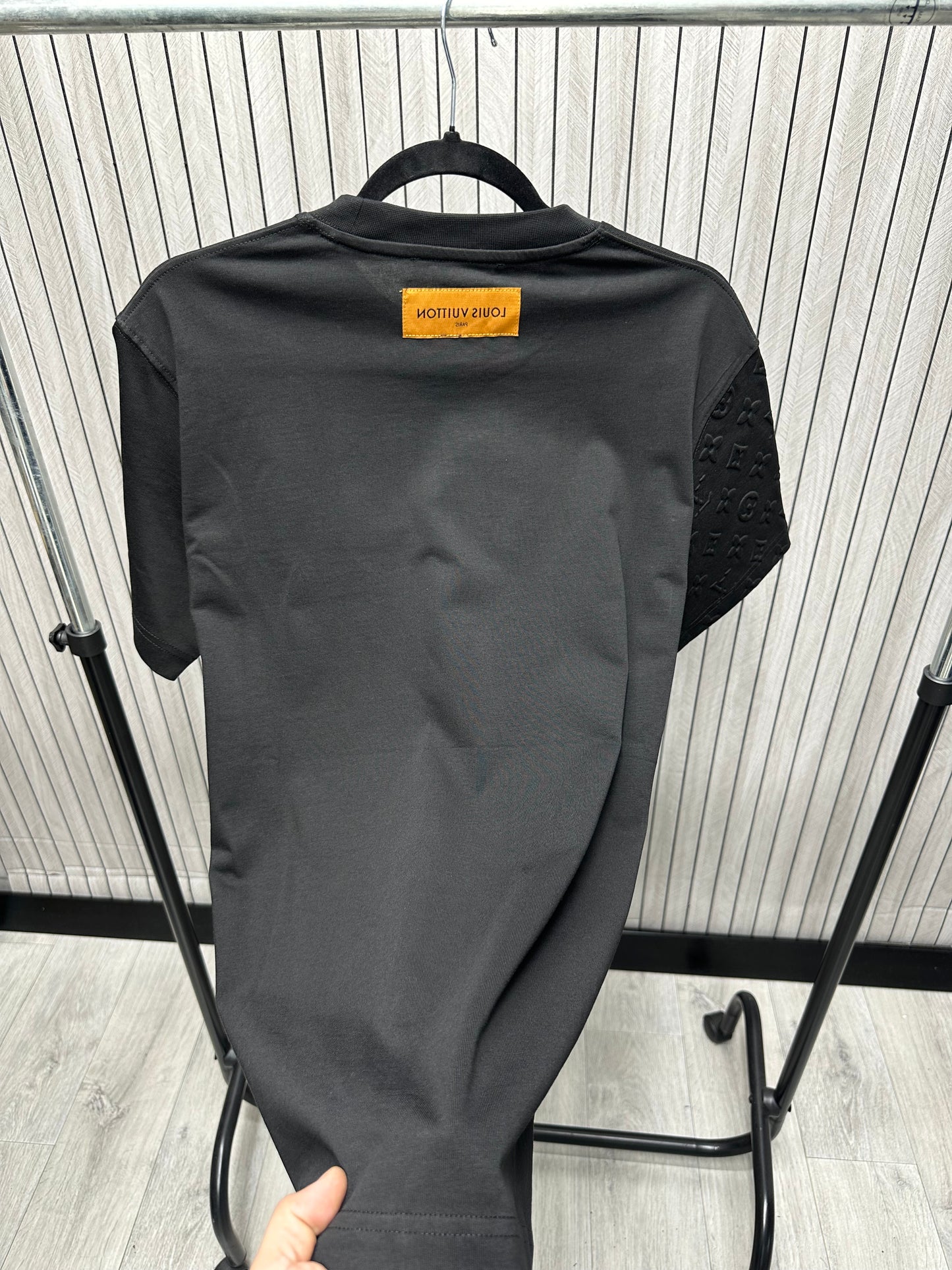 Tricou barbat ITON Negru