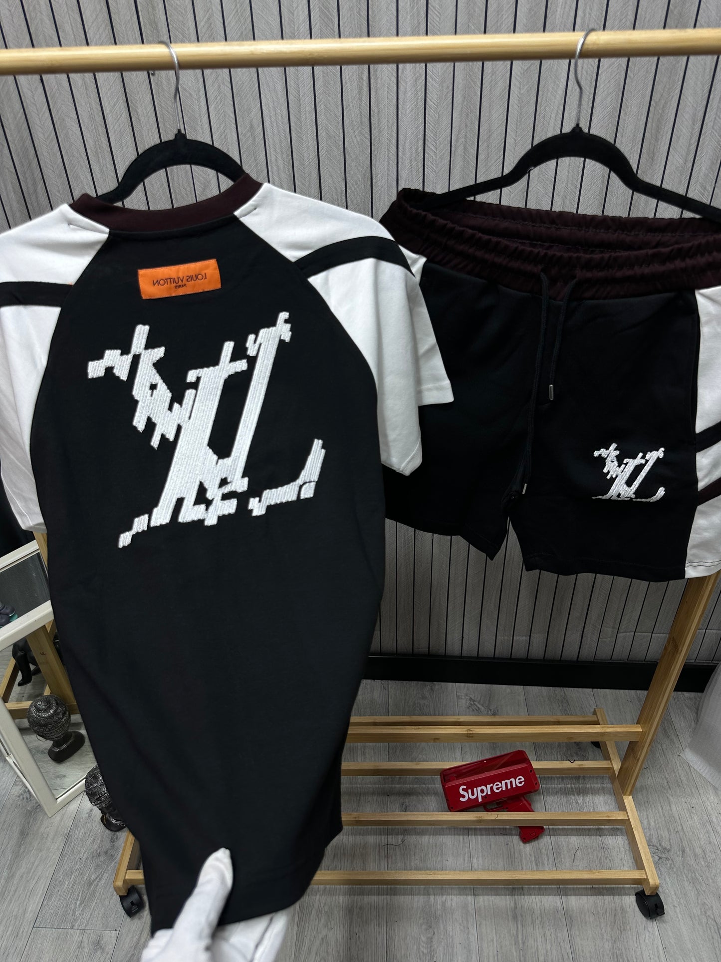 Compleu Barbat Viloso Negru