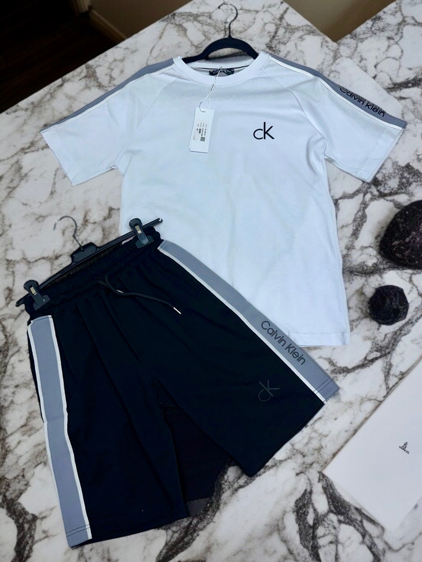 Compleu barbat Calv Alb Negru