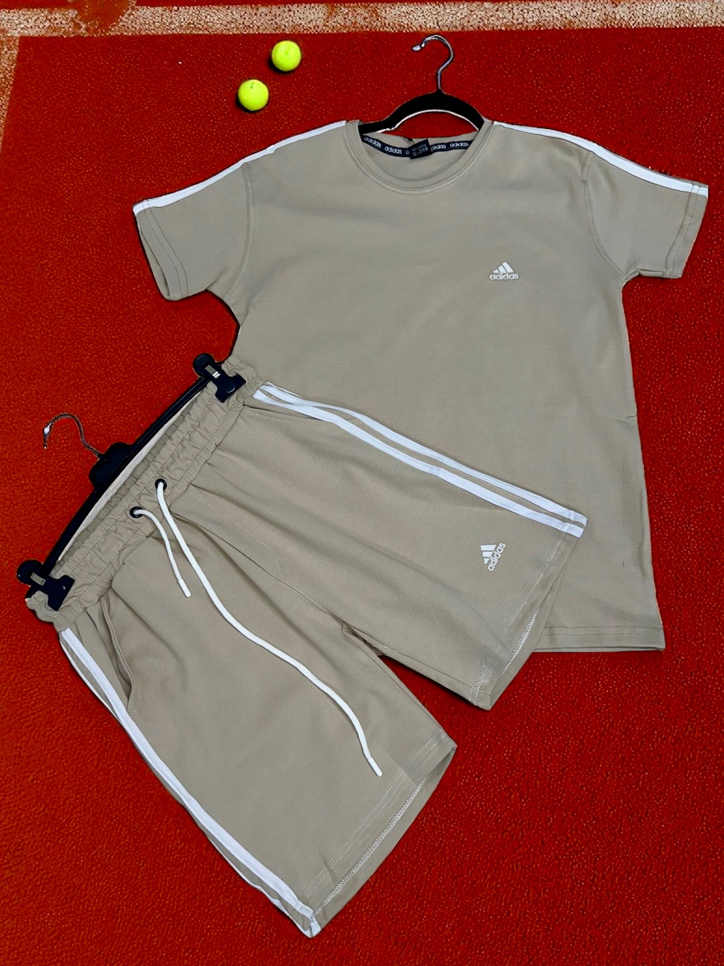 Compleu bărbat AIS Crem