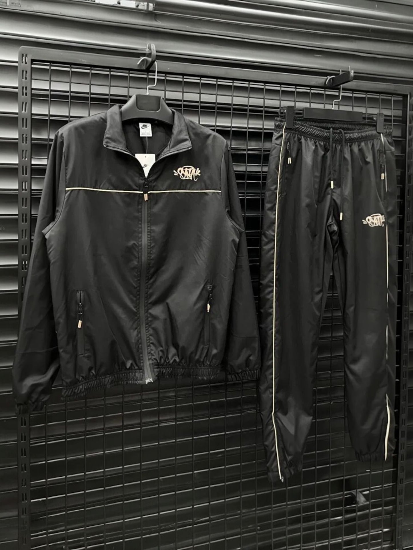 Trening Barbat SYNN FULL BLACK