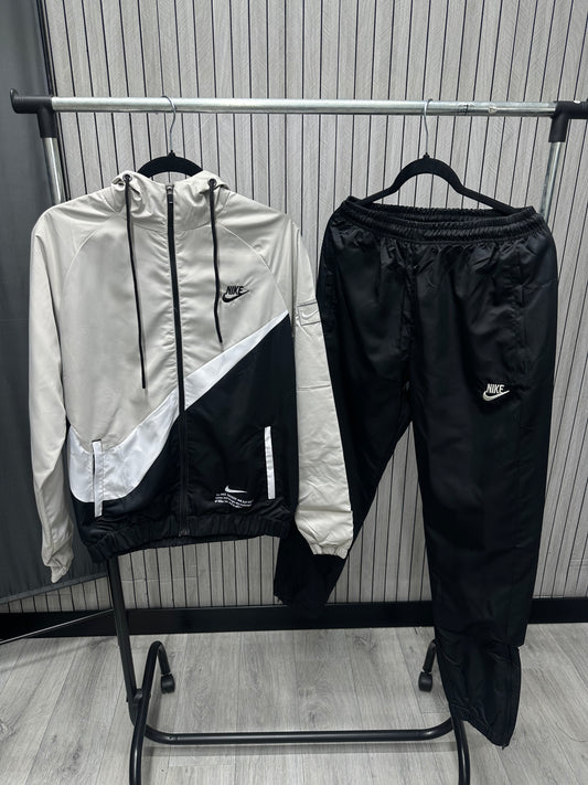 Trening Barbat NKSW Crem Negru