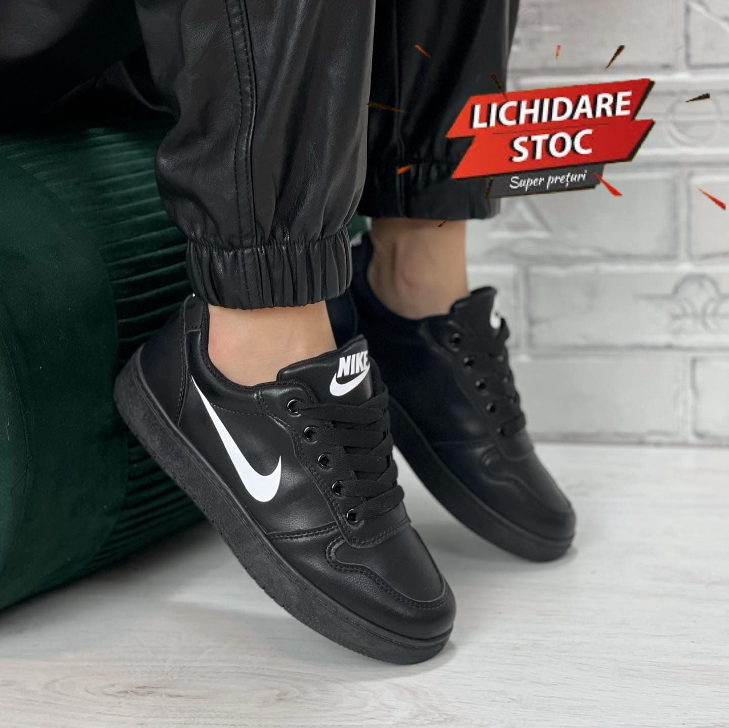 Cod Produs MM-05 Negru